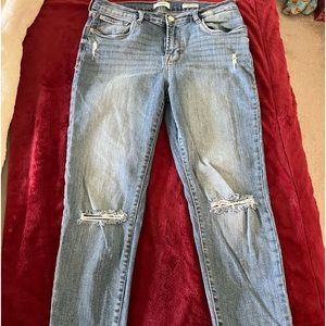 Kenzie skinny jeans size 6.